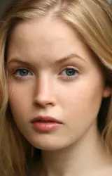 Элли Бамбер